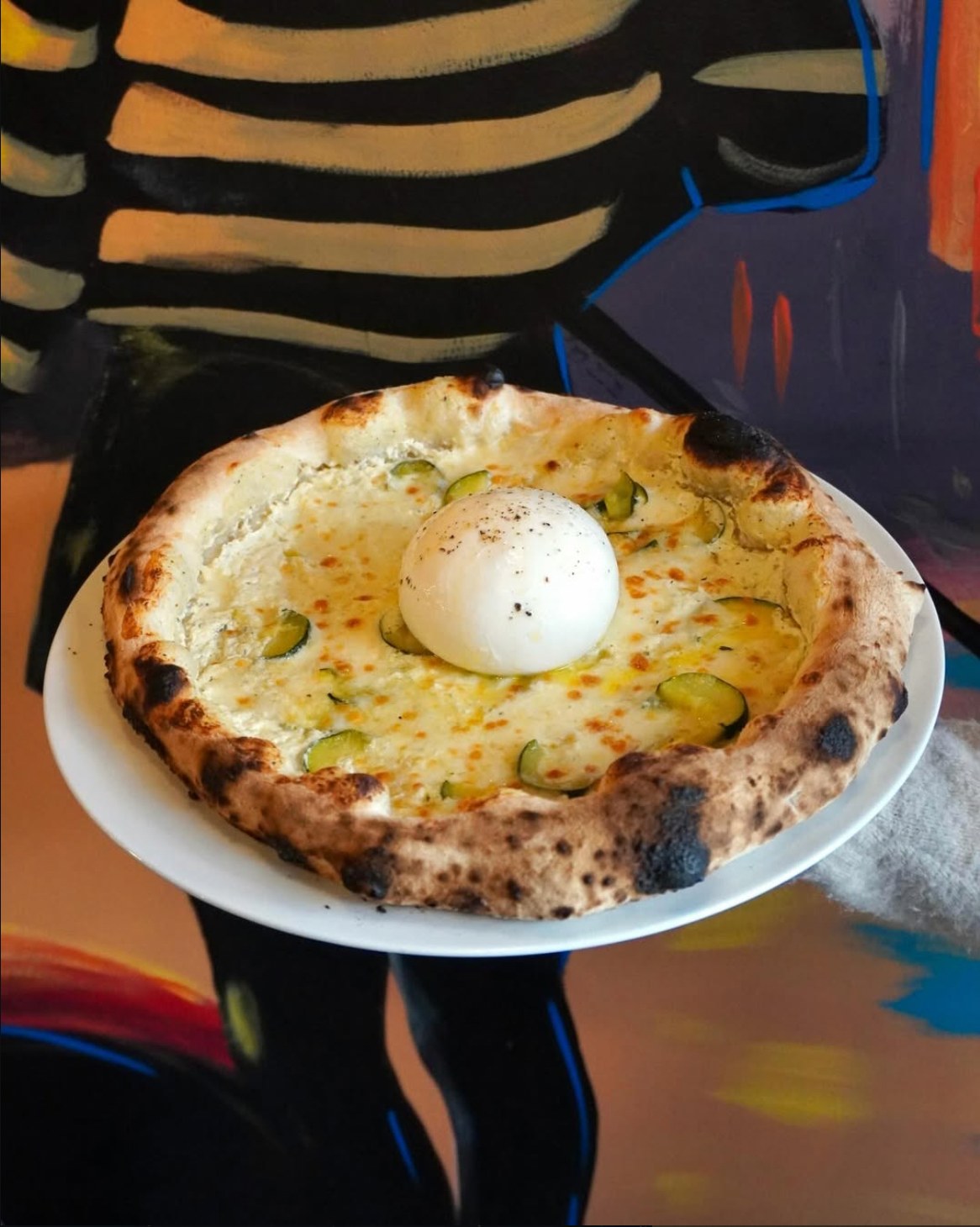 Pizza italienne servie à La Gondole